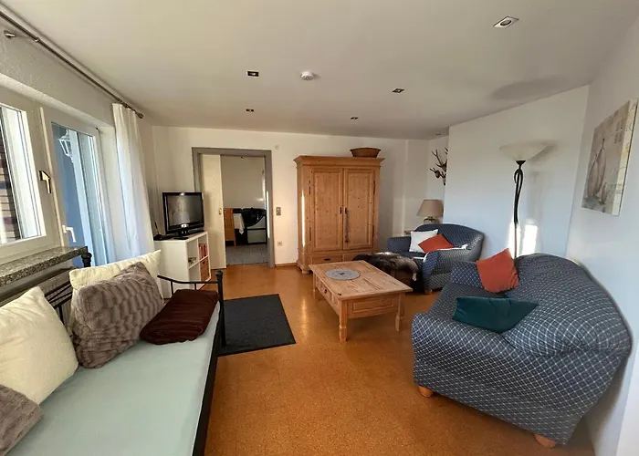 Alpenblickwohnung mit Garten-Terrasse -Eigener Eingang