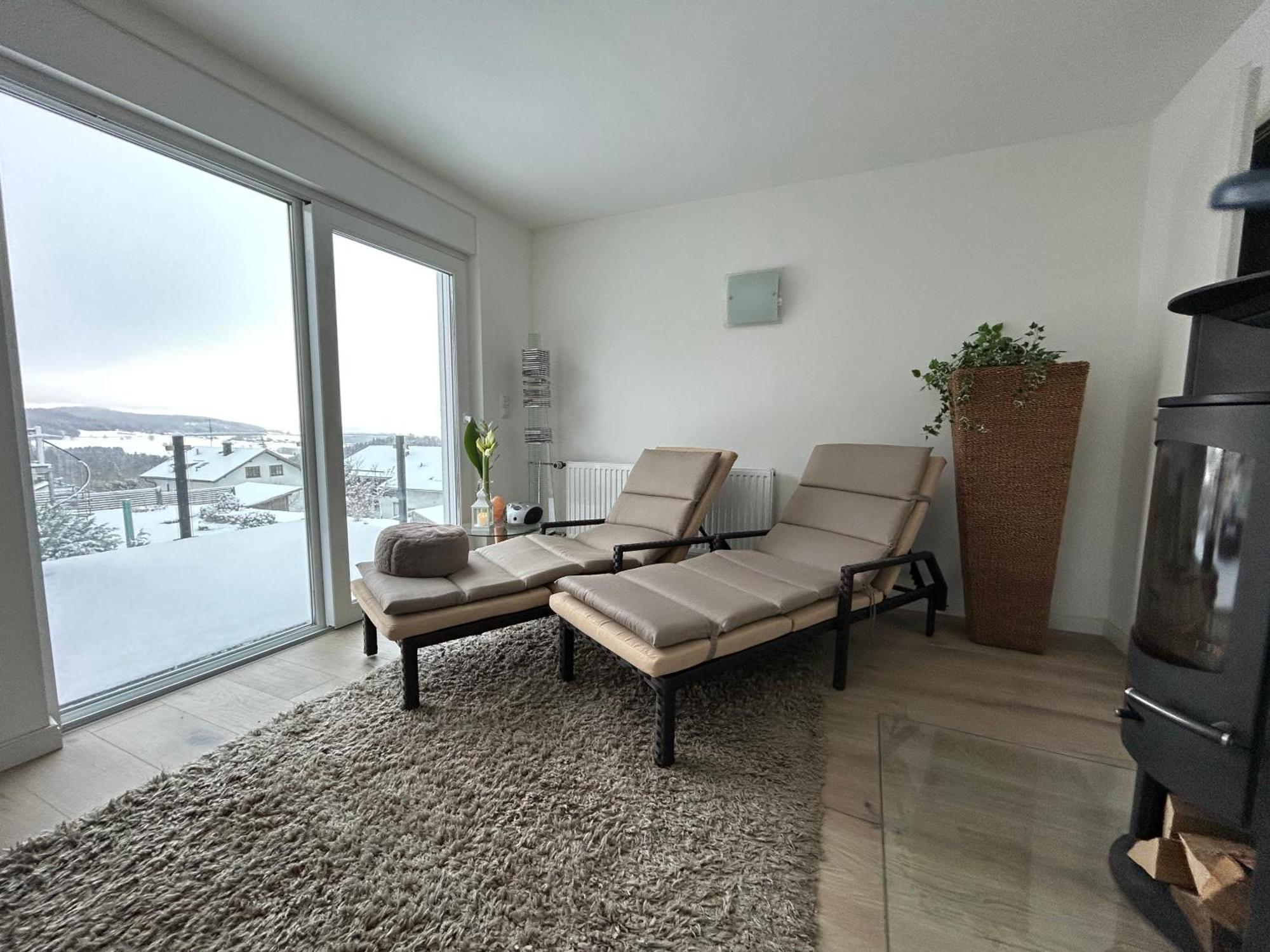Alpenblickwohnung Mit Garten-terrasse -eigener Eingang *